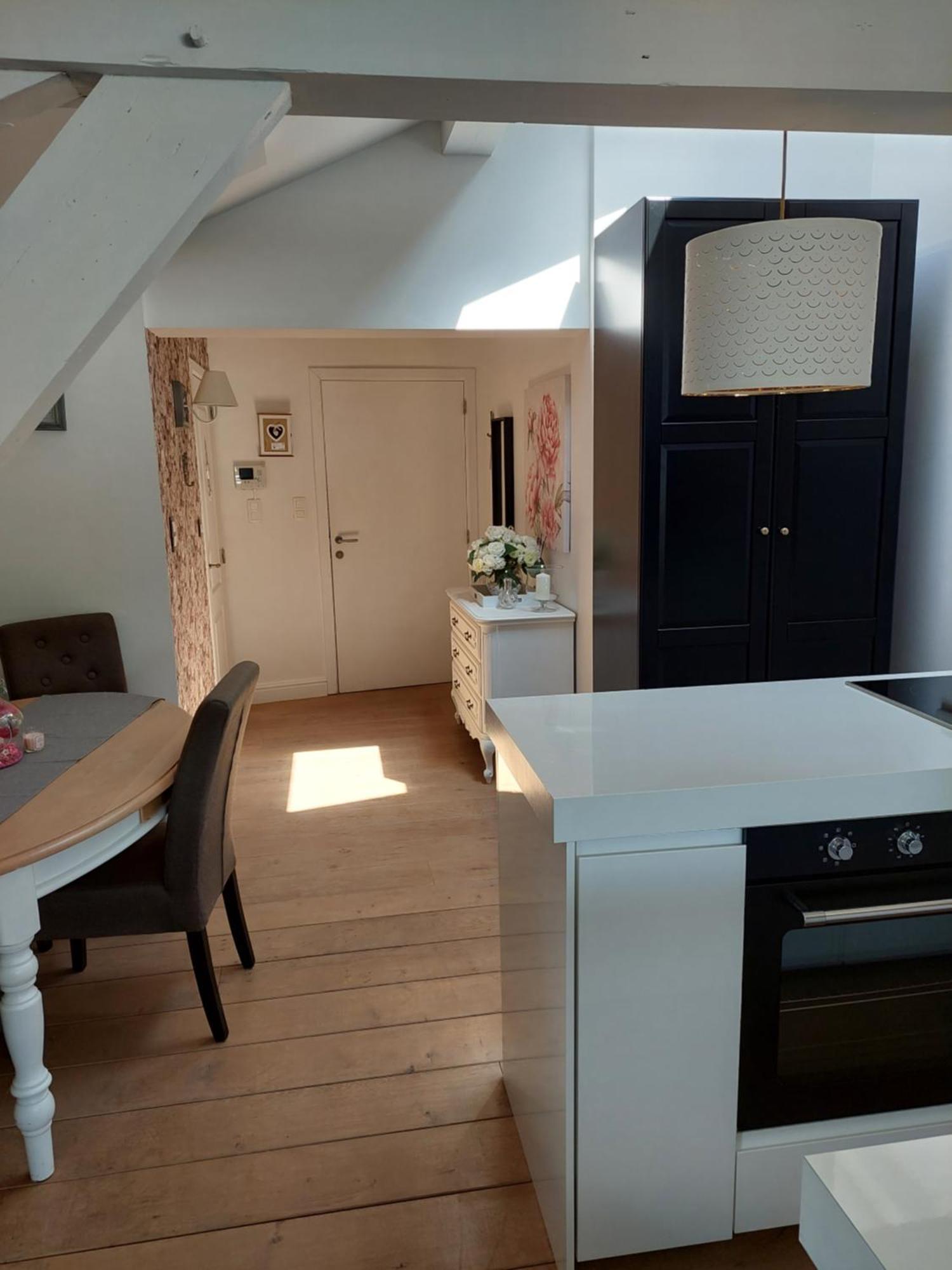 La Chambre Et Le Studio Du Chateau Du Golf De Bernalmont Liège Eksteriør billede